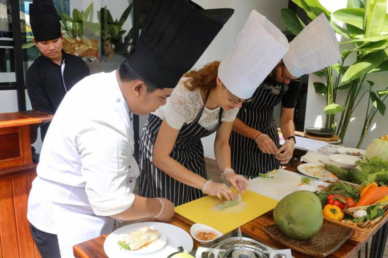 Siem Reap Palace Hotel & Spa Exteriör bild